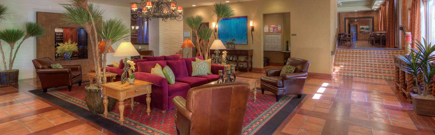 opt_Rachael_Hemann_lobby